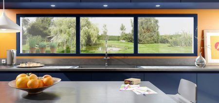 La fenêtre PVC gris anthracite, star de la rénovation ! - ChoisirMaFenetre.fr UFME